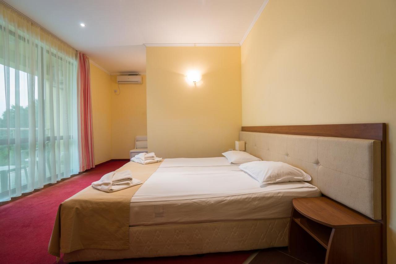 Perla Sun Beach Hotel Приморско Экстерьер фото